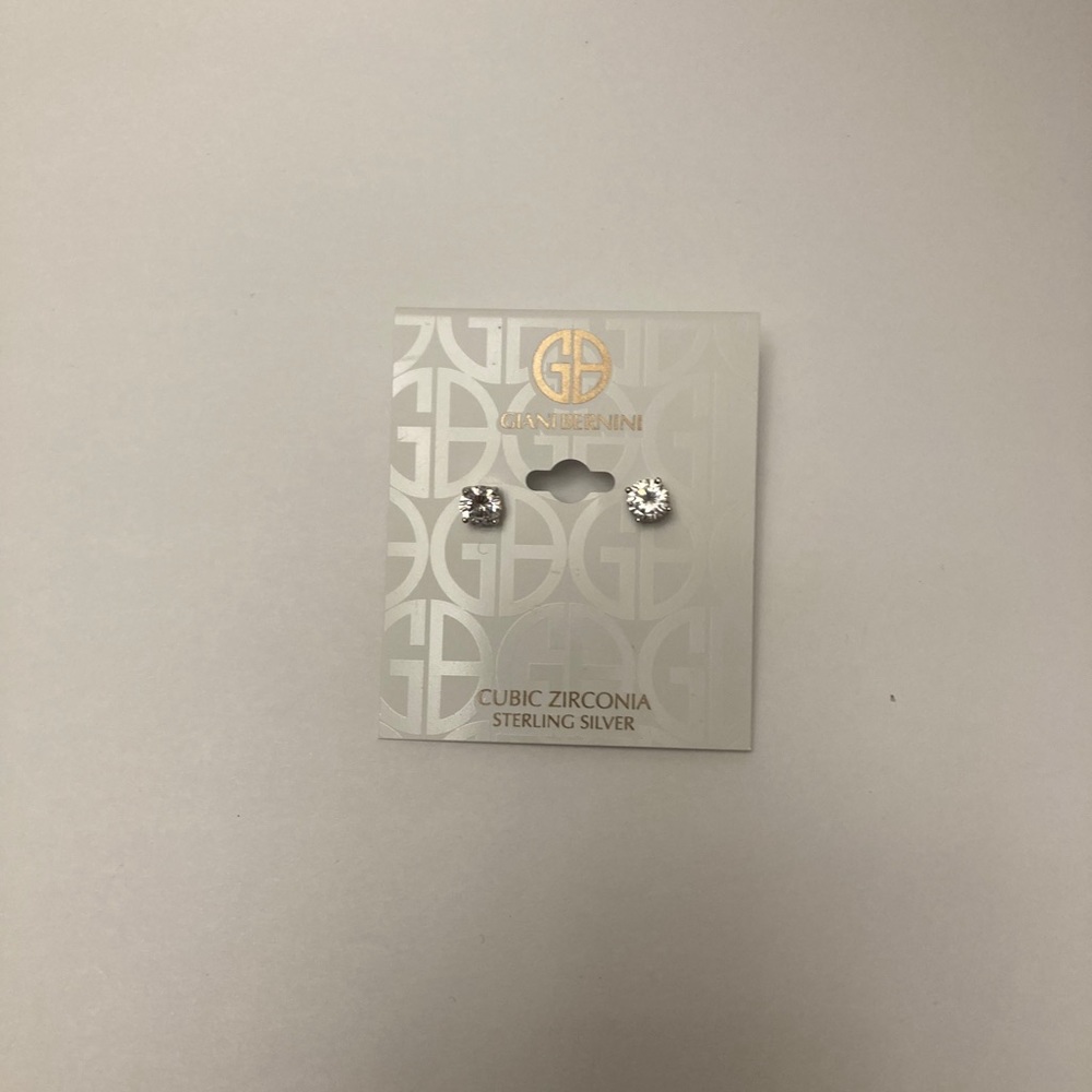 Earring - Picture 6 of 6